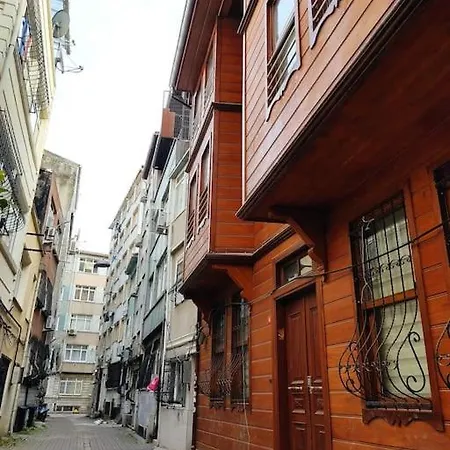 Cozy L Location L Wooden Mansion Lägenhet Istanbul